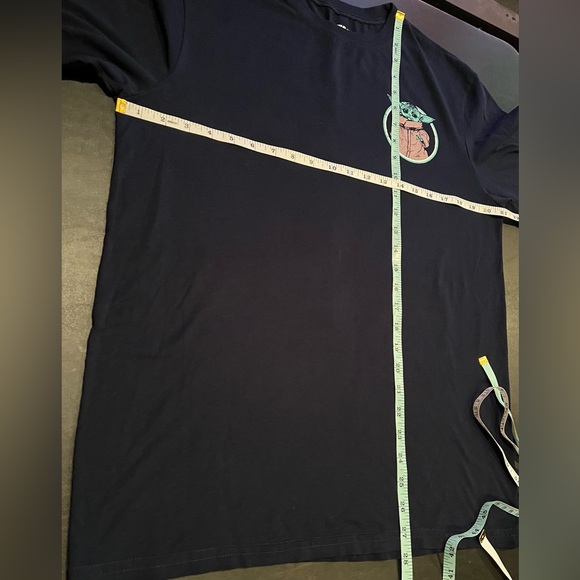 Star Wars The Mandalorian The Child Long Sleeve Shirt - Picture 6 of 6